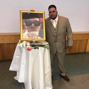 Meet your Posher, Luis